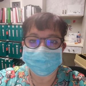 Meet your Posher, Lori